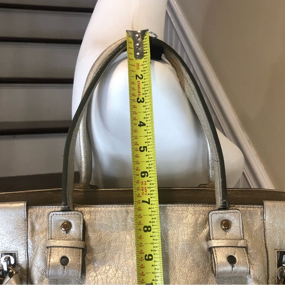 CHLOE Eclipse Oversized Ivory Silver Gold Tote Shoulder Bag Exterior Zip Pockets - Picture 10 of 17